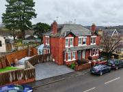 5 bedroom semi detached house for sale