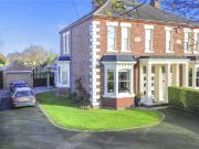 5 bedroom semi detached house for sale