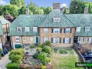 5 bedroom semi detached house for sale