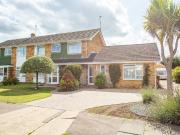 5 bedroom semi detached house for sale