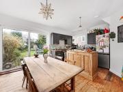 5 bedroom semi detached house for sale