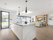 5 bedroom semi detached house for sale