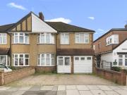5 bedroom semi detached house for sale
