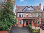 5 bedroom semi detached house for sale