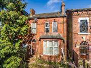 5 bedroom semi detached house for sale