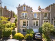 5 bedroom semi detached house for sale