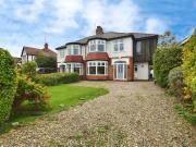 5 bedroom semi detached house for sale in Beverley Road,...