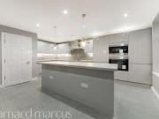 5 bedroom semi detached house for sale in Carshalton...
