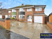 5 bedroom semi detached house for sale in Coniston Road,...
