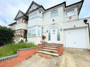 5 Bedroom Semi detached House For Sale In Edgware