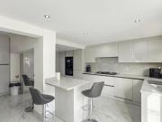 5 bedroom semi detached house for sale in Fifth Avenue,...