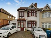 5 Bedroom Semi detached House For Sale In Harrow, Middlesex