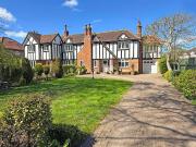 5 bedroom semi detached house for sale in Hookstone...