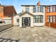5 bedroom semi detached house for sale in Kingsway,...