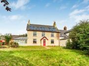 5 Bedroom Semi detached House For Sale In Leconfield