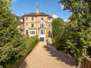 5 bedroom semi detached house for sale in Lindum...