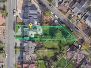 5 bedroom semi detached house for sale in Salisbury...