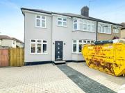 5 Bedroom Semi detached House For Sale In South Welling,...