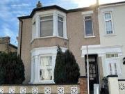 5 Bedroom Semi detached House For Sale In Southend on...