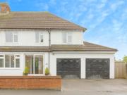 5 bedroom semi detached house for sale in Southfields...