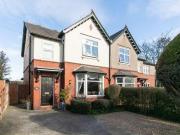 5 Bedroom Semi detached House For Sale In Vicarage Road,...