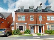 5 Bedroom Semi detached House For Sale In Windle