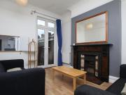 5 bedroom semi detached house to rent