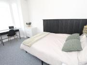 5 bedroom semi detached house to rent