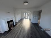 5 bedroom semi detached house to rent