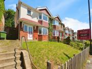 5 bedroom semi detached house to rent