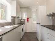 5 bedroom semi detached house to rent