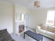 5 bedroom semi detached house to rent