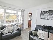 5 bedroom semi detached house to rent