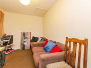 5 bedroom semi detached house to rent