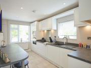 5 bedroom semi detached house to rent