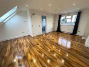 5 bedroom semi detached house to rent