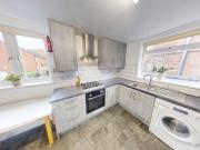 5 bedroom semi detached house to rent