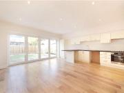 5 bedroom semi detached house to rent