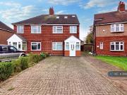 5 bedroom semi detached house to rent