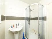 5 bedroom semi detached house to rent