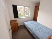 5 bedroom semi detached house to rent