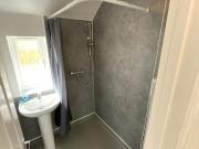 5 bedroom semi detached house to rent