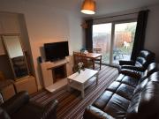 5 bedroom semi detached house to rent