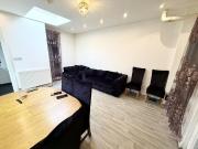 5 bedroom semi detached house to rent