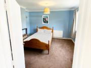 5 bedroom semi detached house to rent