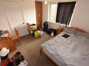 5 bedroom semi detached house to rent