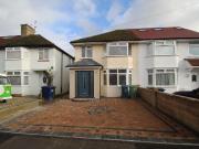 5 bedroom semi detached house to rent