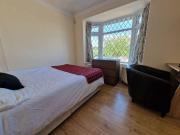 5 bedroom semi detached house to rent