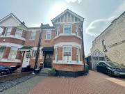 5 bedroom semi detached house to rent