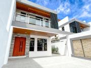 5 Bedroom Semi Furnished House and Lot for Sale in BF...